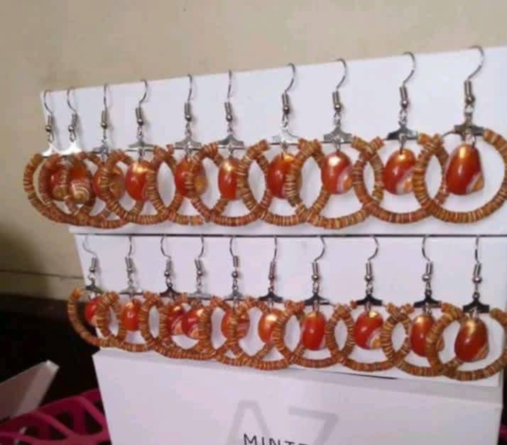 Whole shell in medium hoop